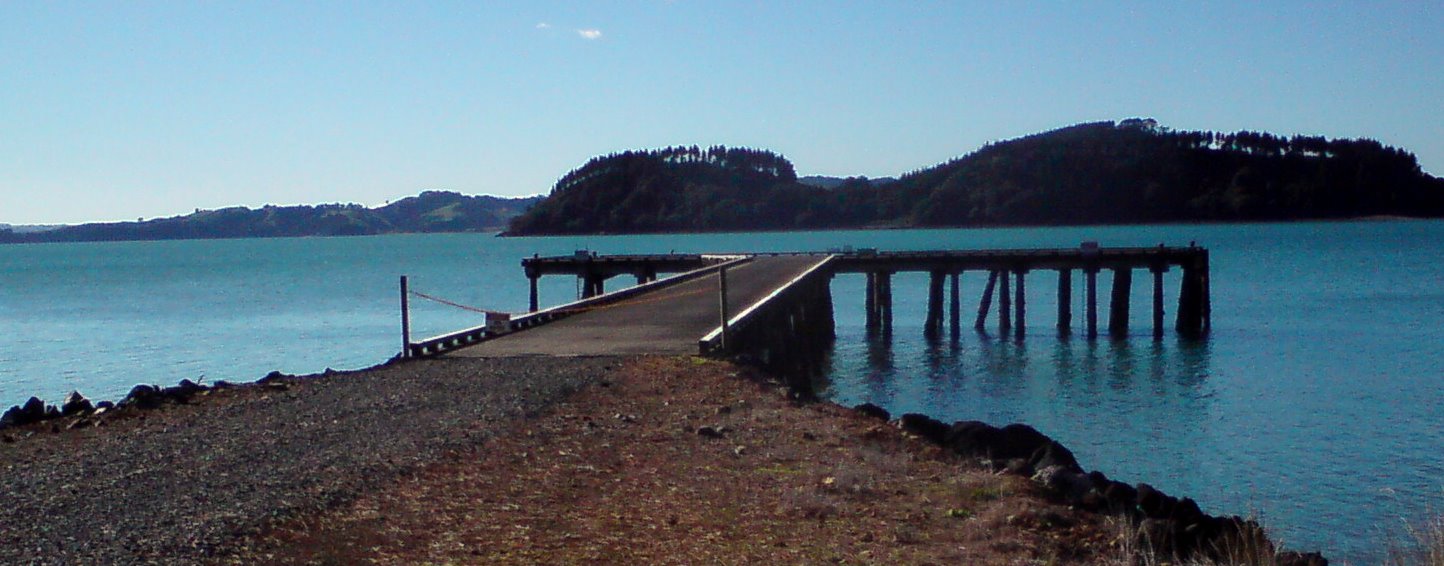 wharf near Kawa Kawa Bay, Auckland NZ