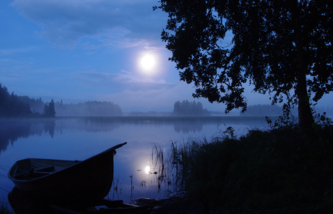 moon fishing