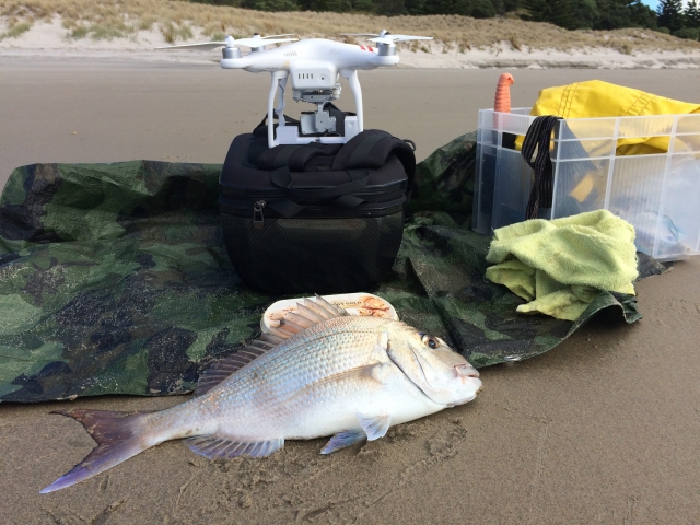 Drone fishing for snapper - first success